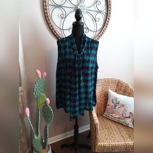 Covington Teal & Black Sleeveless Houndstooth Blouse